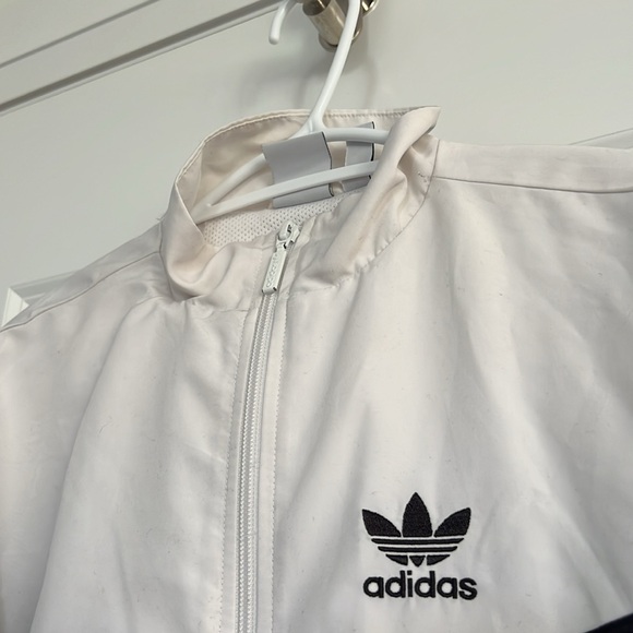 Adidas spring jacket. - Picture 4 of 10